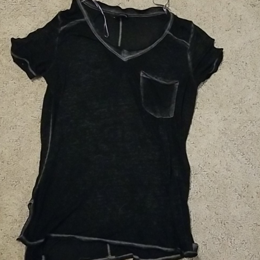 Black t shirt